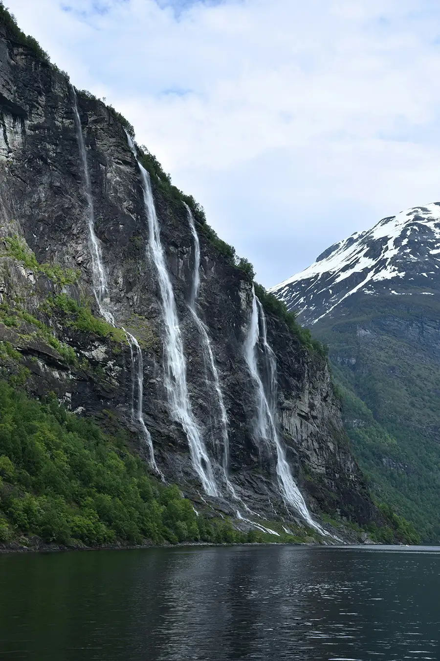 Reisebericht Norwegen Kreuzfahrt Spitzbergen – Die „Sieben Schwestern“-Wasserfälle im Geirangerfjord